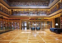 Akademik yayın, bilimsel bilgi üretiminin ve paylaşımının temel taşlarından biridir. Araştırma sonuçlarının, yeni bulguların ve teorilerin dünya çapında paylaşılmasını sağlayan akademik yayınlar, bilimsel dünyada önemli bir yer tutar. Bu yayınlar, yalnızca akademisyenlerin değil, aynı zamanda öğrencilerin, araştırmacıların ve profesyonellerin de bilgi edinmelerini sağlar. Akademik yayınlar, bireylerin ve toplulukların bilgiye erişimini sağlar ve bilimsel ilerlemenin hızlanmasına katkıda bulunur. Konulu bir haber detayı.