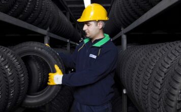 Euromaster’dan Kış Lastiği Kullanımının Püf Noktaları! Michelin Grubu çatısı altında Türkiye’nin 49 ilindeki 150’ye varan servis noktasıyla profesyonel lastik ve araç bakım hizmeti veren Euromaster, kış koşulları ve kar yağışlarına karşın kış lastiğinin önemine dikkatleri çekiyor. konulu bir haber görseli