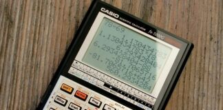 Formal bilimler, matematiksel ve mantıksal yapıları inceleyen, doğrudan gözlemler ve deneylerle değil, soyut düşünce ve mantıkla temellendirilen bilim dallarını ifade eder. Bu alanda yapılan çalışmalar, dünya ile ilgili doğrudan gözlemler yapmaktan ziyade, doğruluğu matematiksel olarak kanıtlanabilir yapıları ve sistemleri anlamaya yöneliktir. Formal bilimler, insan düşüncesinin ve mantığının en derin seviyelerini analiz ederek, evreni anlamada kullanılan soyut yöntemler geliştirilmesine yardımcı olur. Bu yazıda, formal bilimlerin ne olduğu, hangi alanlarda kullanıldığı ve öneminin ne kadar büyük olduğu konularını inceleyeceğiz. Konulu bir haber görseli.