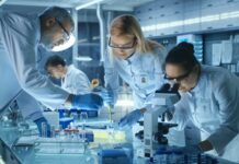 Akademik, bilimsel veya gündelik yaşamda sıkça karşılaşılan bir kavram olan inceleme, farklı bağlamlarda çeşitli anlamlara gelebilir. Ancak özünde, bir konunun, olayın, nesnenin ya da düşüncenin detaylı biçimde ele alınması ve değerlendirilmesi sürecidir. Özellikle bilimsel bilgi üretimi sürecinde inceleme; gözlem, analiz, yorum ve çıkarım süreçlerini kapsayan, sistematik bir yaklaşımla gerçekleştirilen bir çalışmadır. Konulu haber görseli.