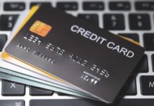 Son yıllarda teknolojinin hızla gelişmesiyle birlikte finansal işlemler büyük ölçüde dijital ortama taşındı. Ancak bu dönüşüm, beraberinde yeni suç türlerini de getirdi. Özellikle banka kartı dolandırıcılığı, hem bireysel kullanıcıları hem de finans kurumlarını hedef alan ciddi bir güvenlik sorunu haline geldi. Uzmanlara göre internet alışverişinin yaygınlaşması, temassız ödeme sistemlerinin artması ve mobil bankacılık uygulamalarının yoğun kullanımı, suçlular için yeni fırsatlar yaratıyor. Konulu bir haber görseli.