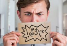 İftira ve hakaret, bireylerin onurunu, saygınlığını ve toplumsal konumunu doğrudan etkileyen suçlar arasında yer alır. Günlük yaşamda sözlü tartışmalardan sosyal medya paylaşımlarına kadar pek çok alanda karşılaşılan bu eylemler, yalnızca kişisel ilişkileri değil, toplumsal güven duygusunu da zedeleyebilir. İftira ve hakaret, hukuki boyutları kadar sosyal etkileriyle de dikkat çeken suç türleridir. Konulu bir haber görseli.