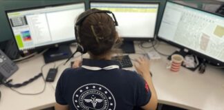 Son yıllarda artan ihbarlar ve şikayetler, kamu kurumlarının işleyişinde daha şeffaf ve hızlı bir süreci beraberinde getiriyor. Vatandaşların dijital platformlar üzerinden kolayca başvuru yapabilmesi, hem yerel yönetimlerin hem de merkezi kurumların daha etkin çalışmasını sağlıyor. Özellikle çevre, sağlık, güvenlik ve tüketici hakları alanında yapılan vatandaş başvurusu sayısındaki yükseliş dikkat çekiyor. Konulu bir haber görseli.