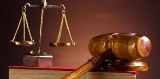 Dünyanın birçok bölgesinde yükselen toplumsal hareketler, insan hakları ve adalet mücadelesi kavramlarını yeniden gündemin merkezine taşıdı. Bireylerin temel hak ve özgürlük talepleri, yalnızca ulusal sınırlar içinde değil, küresel ölçekte yankı buluyor. Uzmanlara göre demokratik toplumların güçlenmesi, hak arama yollarının açık ve erişilebilir olmasıyla doğrudan bağlantılı. Konulu bir haber görseli.