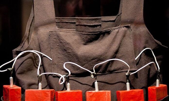 Son yıllarda dünya genelinde yaşanan çatışmalar ve istikrarsızlıklar, intihar bombacıları konusunu yeniden küresel güvenlik gündeminin üst sıralarına taşıdı. Bu tür saldırılar, yalnızca hedef alınan bölgelerde değil, uluslararası ölçekte de derin yankılar uyandırıyor. Uzmanlar, intihar bombacıları tarafından gerçekleştirilen eylemlerin temel amacının fiziksel yıkımın ötesinde, toplumlarda korku ve güvensizlik yaratmak olduğunu belirtiyor. Konulu bir haber görseli.