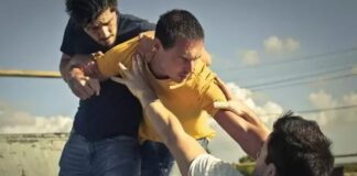 Son dönemde farklı şehirlerde yaşanan kavga ve arbede olayları, kamuoyunda geniş yankı uyandırıyor. Özellikle kalabalık alanlarda ve toplu etkinliklerde çıkan tartışmaların kısa sürede büyüyerek kavgaya dönüşmesi, güvenlik birimlerini alarma geçiriyor. Uzmanlara göre bireysel öfke kontrol sorunları ve toplumsal stres faktörleri bu tür olayların artışında etkili oluyor. Konulu bir haber görseli.