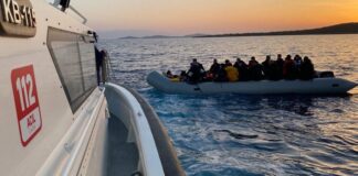 Günümüzde sınır güvenliği, devletlerin ulusal güvenlik politikalarının merkezinde yer alan en kritik başlıklardan biri olarak öne çıkıyor. Artan bölgesel çatışmalar, düzensiz göç hareketleri ve küresel güvenlik tehditleri, sınırların yalnızca coğrafi bir çizgi olmadığını bir kez daha ortaya koyuyor. Ülkeler için sınırların korunması; egemenlik, kamu düzeni ve toplumsal huzurun sağlanması açısından hayati önem taşıyor. Konulu bir haber görseli.