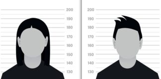 Suçla mücadelede yalnızca olaylara müdahale etmek artık yeterli görülmüyor. Günümüzde güvenlik birimleri, suçun nedenlerini ve fail davranışlarını anlamaya odaklanan daha kapsamlı yaklaşımlar geliştiriyor. Bu noktada suç profilleri, suçun arka planını çözümlemeye yardımcı olan önemli bir analiz aracı olarak öne çıkıyor. Suç profilleri sayesinde yalnızca işlenen fiil değil, bu fiili ortaya çıkaran sosyal, psikolojik ve çevresel etkenler de değerlendiriliyor. Konulu bir haber görseli.