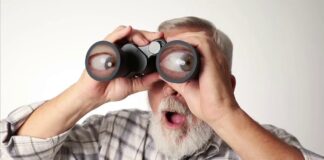 Teknolojinin hızla gelişmesi, bireylerin günlük yaşamını kolaylaştırırken beraberinde ciddi riskleri de getirdi. Akıllı telefonlar, sosyal medya platformları ve çevrim içi uygulamalar sayesinde kişisel yaşam daha görünür hale geldi. Bu görünürlük, özel hayatın gizliliğini ihlal eden durumların artmasına neden oldu. Günümüzde bu ihlal türü, hem dijital hem de fiziksel ortamlarda sıkça karşılaşılan bir sorun olarak öne çıkıyor. Konulu bir haber görseli.